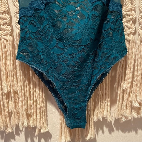 NWOT Free People SM Green Teal ‘Speed Date Lace Bodysuit’ Boho Festival Lingerie - Picture 5 of 10